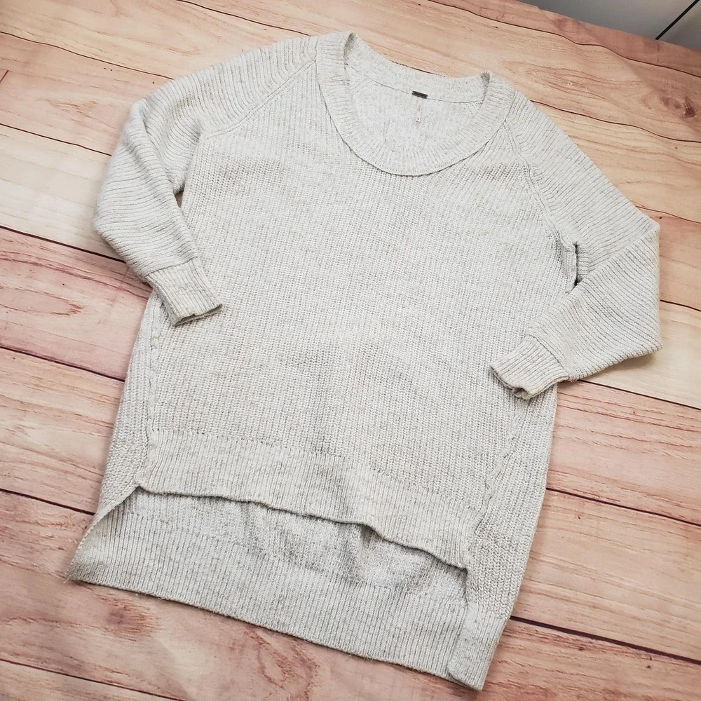 Free People Sweater Womens XS White High Low Hem Knit Pullover Scoop Neck‎